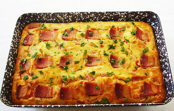 Amazing Ham and Bacon Bars: loaded with ham, cheese and smoked bacon. You are welcome !