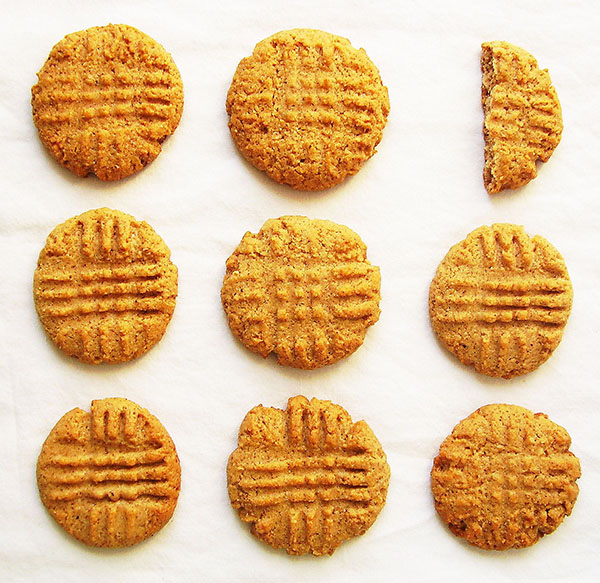 Peanut Butter Cookies : Evergreen !