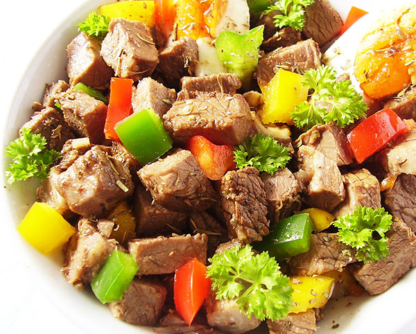 Beef (Bouillon Leftovers) and Bell Peppers Salad with Italian Seasoning : perfect way to use beef once broth (bouillon) is made.