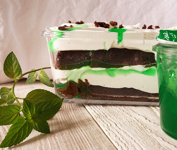 North Pole Brownies Ice Box Cake is kid friendly three ingredients chocolate and mint dessert. No baking time required. Done in 15 minutes only!