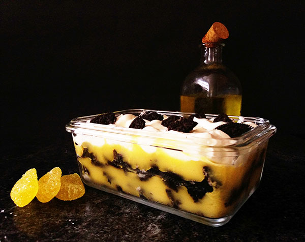 Ultimate Oreo Limoncello Vanilla Icebox Cake : refreshing and bursting with balanced flavours !
