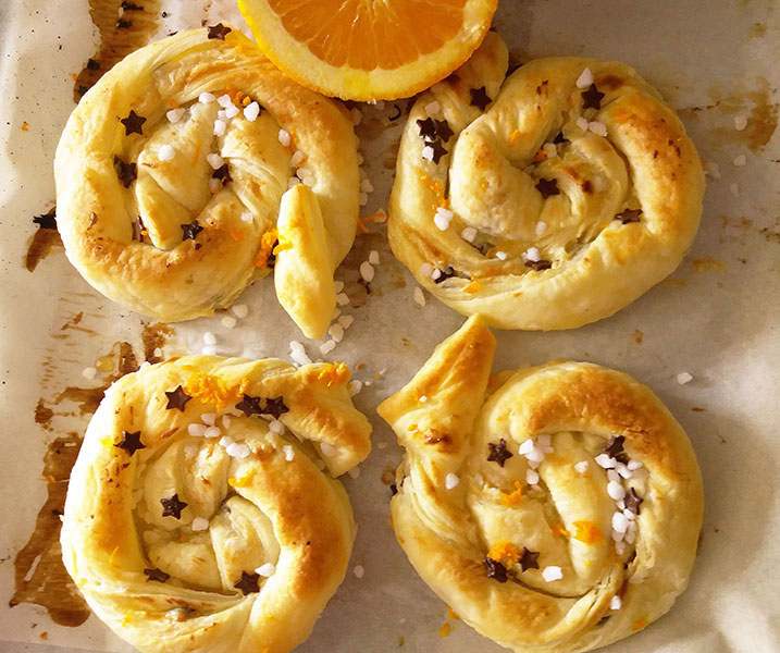 Cannoli Danishes : amazing cannoli ingredients used to fill puff pastry for breakfast, Italian way !