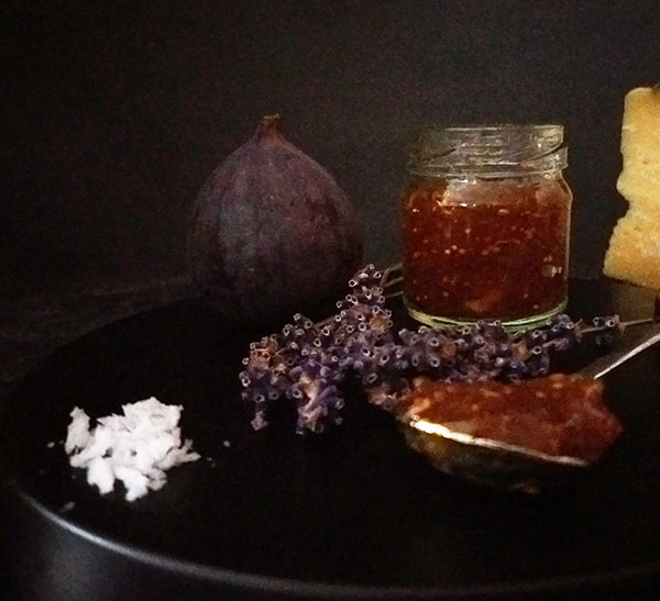 Homemade Fig Jam : Marmellata di Fichi : come farla di casa. Fresh figs, sugar, orange, or lemon juice to have no pectin small batch of fig preserves! Three ingredients only!